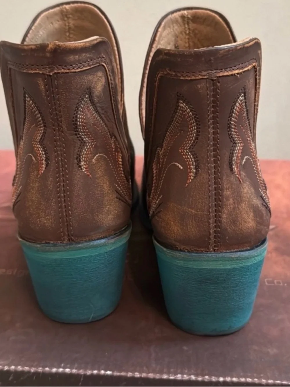 Circle G by Corral Ladies Cognac Embroidered Cowboy Booties - Picture 2 of 4